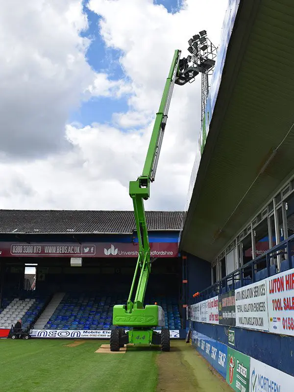 Niftylift HR28 Rough Terrain Articulating Boom Lift - Hybrid - Image 3