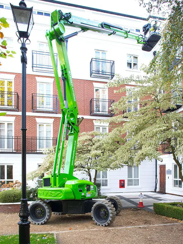 Niftylift HR28 Rough Terrain Articulating Boom Lift - Hybrid