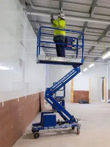 Power-Tower-mast-lift-AC-600×800