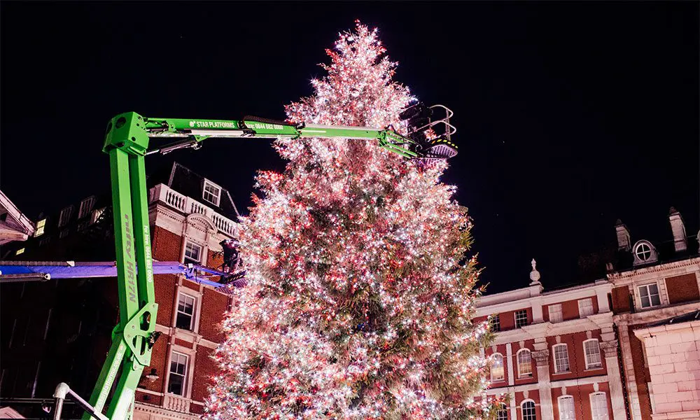 Covent-Garden-Christmas-2018-Niftylift-HR17N-boom-cherry-picker-2-1000×600