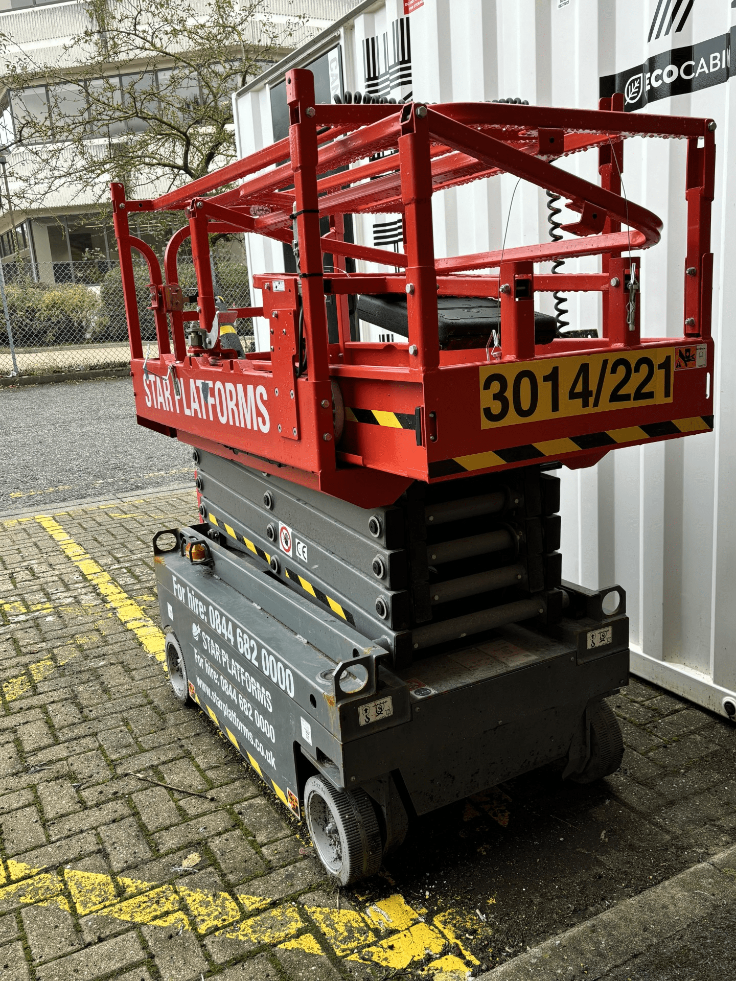 Skyjack SJ3014 Micro Scissor Lift - Image 4