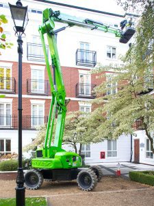 Niftylift-HR28-boom-cherry-picker-2-600×800