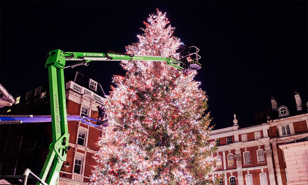 Covent-Garden-Christmas-2018-Niftylift-HR17N-boom-cherry-picker-2-1000×600